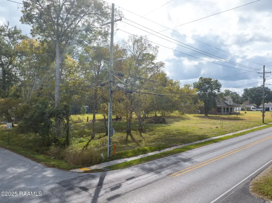209 W Milton Avenue, Milton, LA 70558 - Image #3