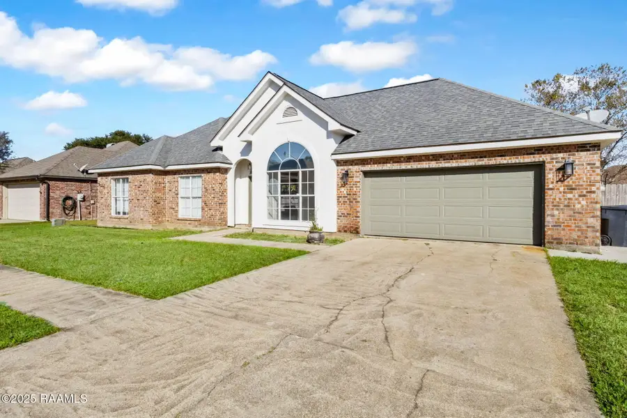111 Cornish Place, Youngsville, LA 70592 - Image #2