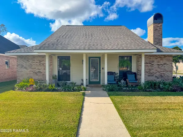 200 Babbling Brook Drive, Lafayette, LA 70506