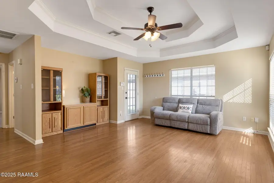 600 Carriage Light Loop, Youngsville, LA 70592 - Image #3