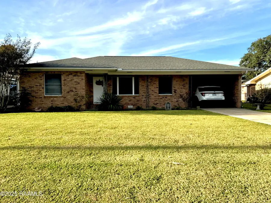919 Grand Pointe Avenue, Breaux Bridge, LA 70517 - Image #2