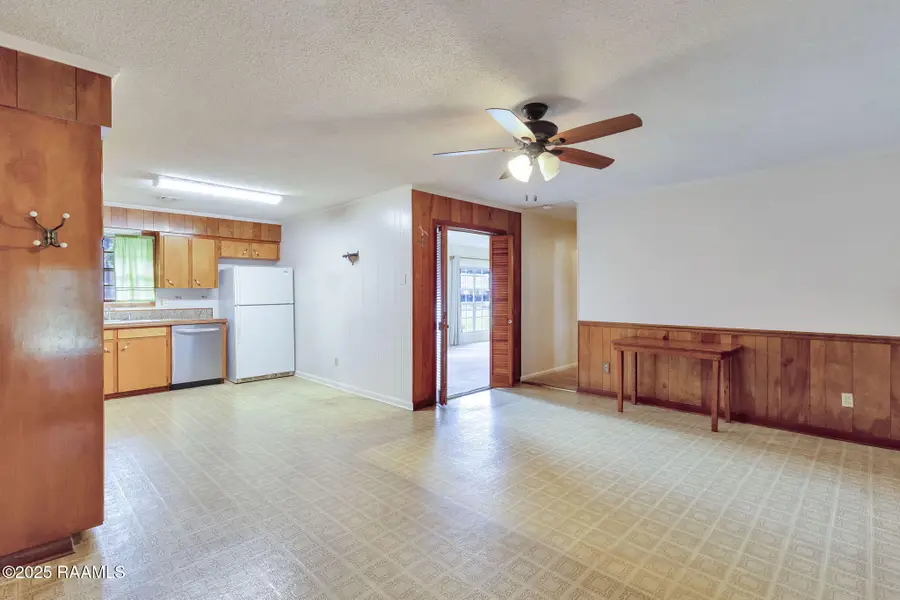 206 N Locksley Drive, Lafayette, LA 70508 - Image #2