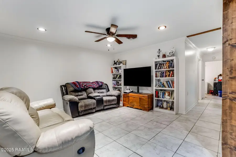 307 Hilltop Circle, Lafayette, LA 70501 - Image #2