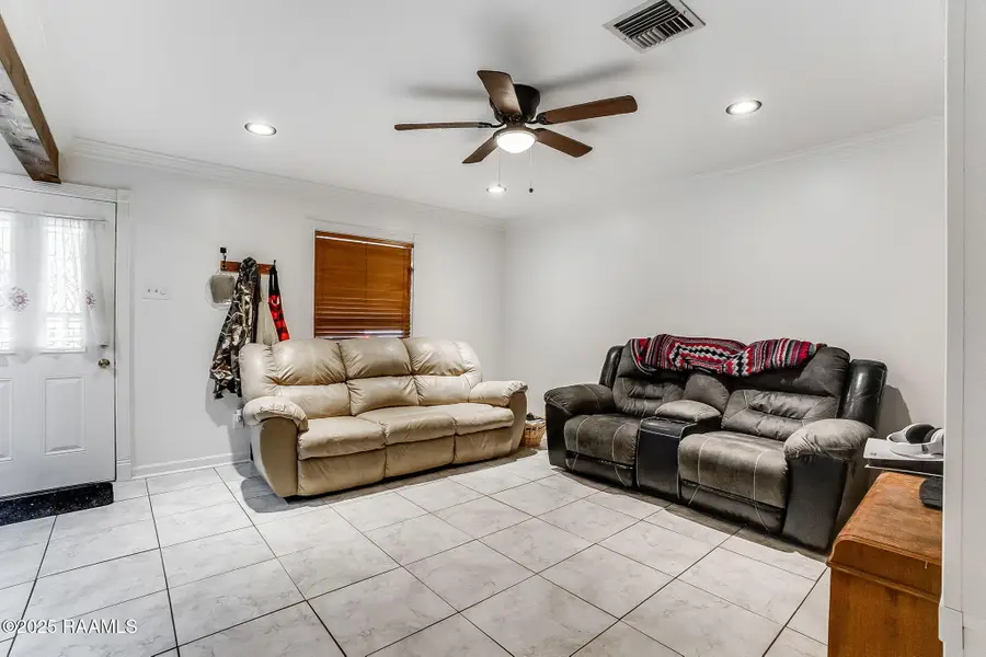 307 Hilltop Circle, Lafayette, LA 70501 - Image #3