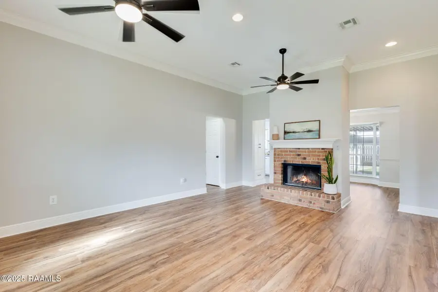 101 Meadow Glen Drive, Youngsville, LA 70592 - Image #2