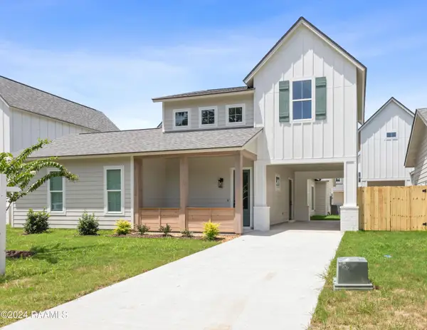 120 Mayberry Grove Street, Youngsville, LA 70592