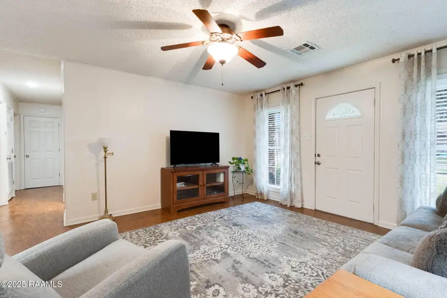 124 Alameda Street, New Iberia, LA 70563 - Image #2