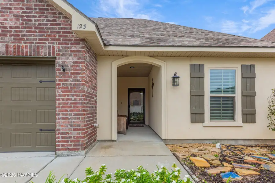 123 Sparrowhawk Street, Broussard, LA 70518 - Image #3