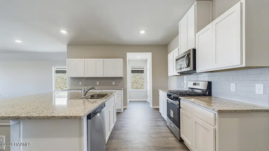 128 Lake Ridge Drive, Broussard, LA 70518 - #3