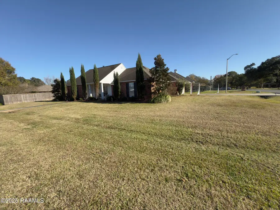 100 Sandy Brook Lane, Lafayette, LA 70508 - Image #2