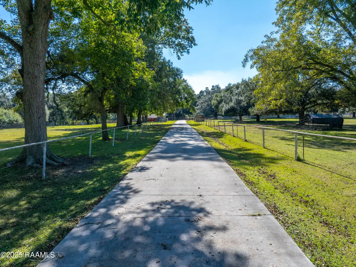726 E Broussard Road, Lafayette, LA 70508 - Image #1