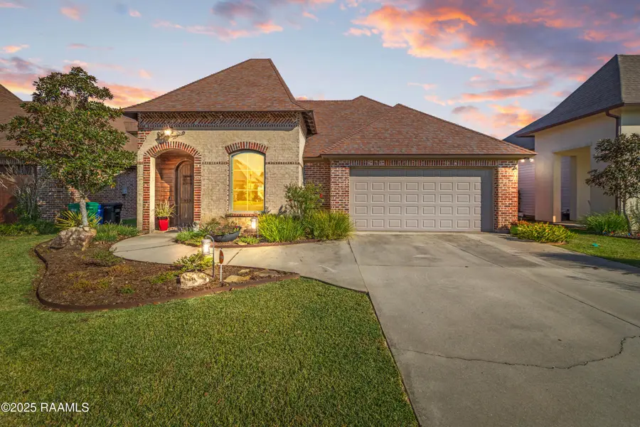 317 Cypress View Drive, Youngsville, LA 70592 - Image #2