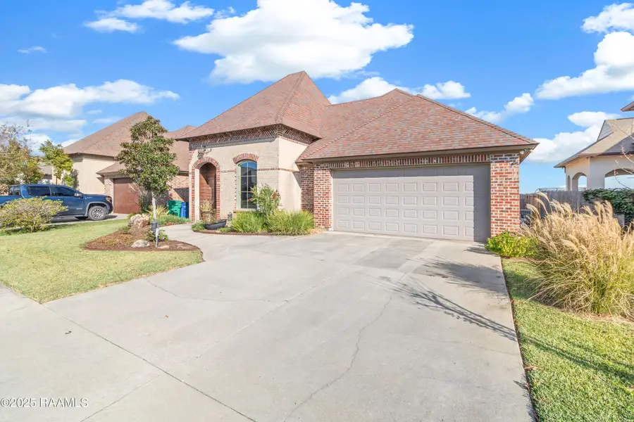 317 Cypress View Drive, Youngsville, LA 70592 - Image #3