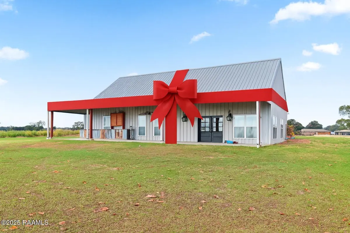 7913 Chastant Road, New Iberia, LA 70560 - Image #1