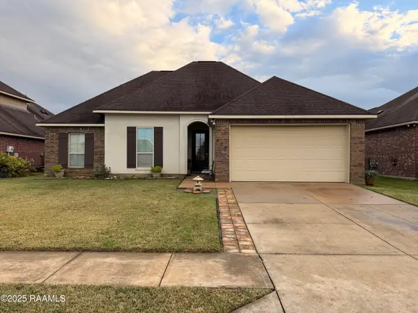 404 Cautillion Drive, Youngsville, LA 70592