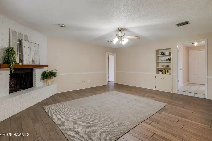 203 Bonaire Drive, Lafayette, LA 70506 - Image #2