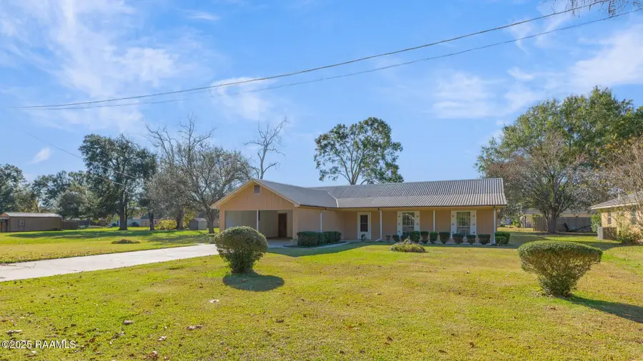 204 Stephanie Drive, Saint Martinville, LA 70582 - Image #2