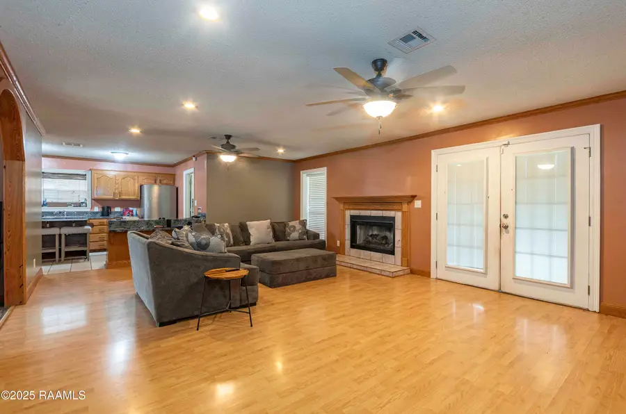 207 Sparrow Street, New Iberia, LA 70563 - Image #2