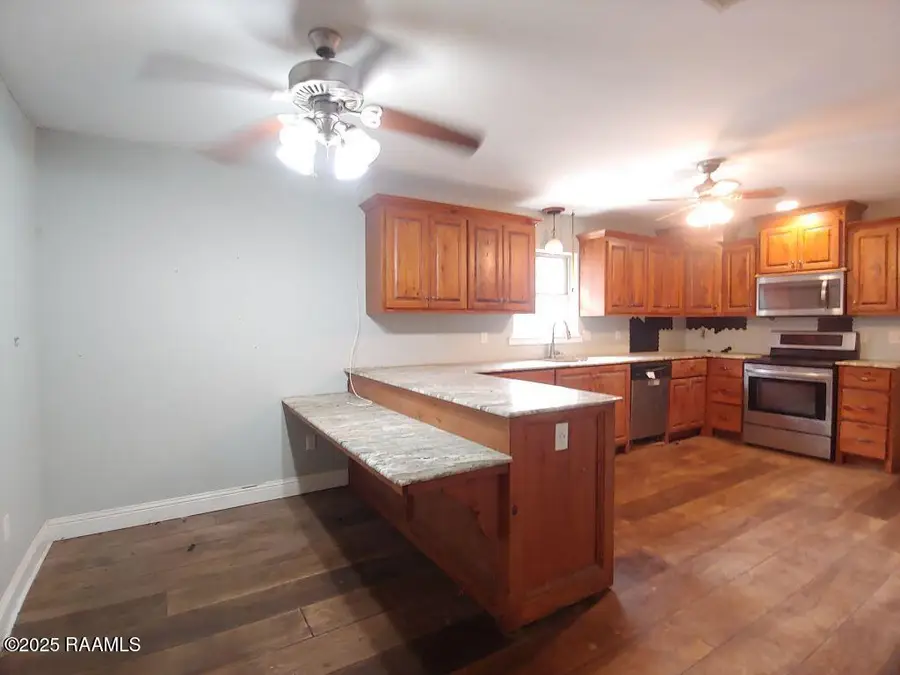 111 Weeks Drive, Youngsville, LA 70592 - Image #3