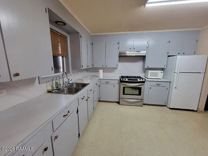 1001 Sidney Blanchard Road, New Iberia, LA 70563 - Image #3