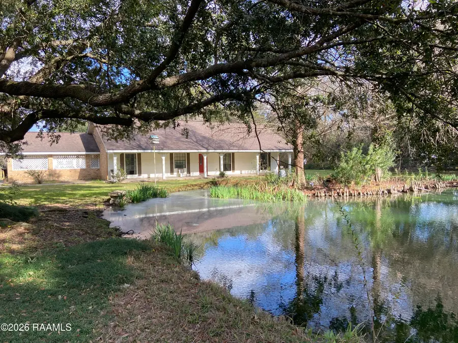 9517 E Admiral Doyle Drive, Jeanerette, LA 70544 - Image #2