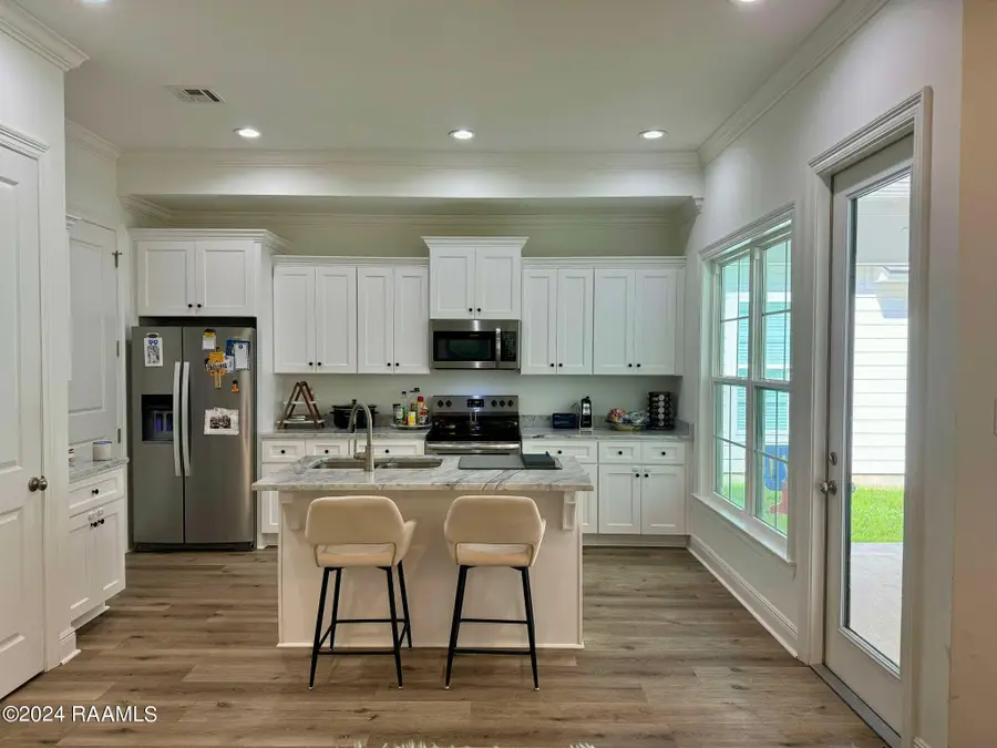 221 Alpine Drive, Lafayette, LA 70506 - Image #2