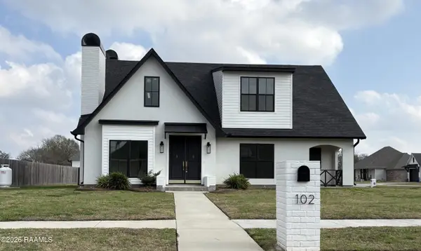 102 Burning Oaks Drive, Carencro, LA 70520