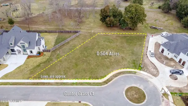 623 Gunter Grass Court, Lafayette, LA 70508