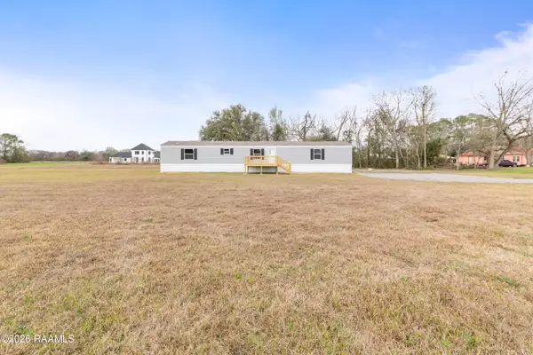 1351 B B Senior High School Road, Breaux Bridge, LA 70517