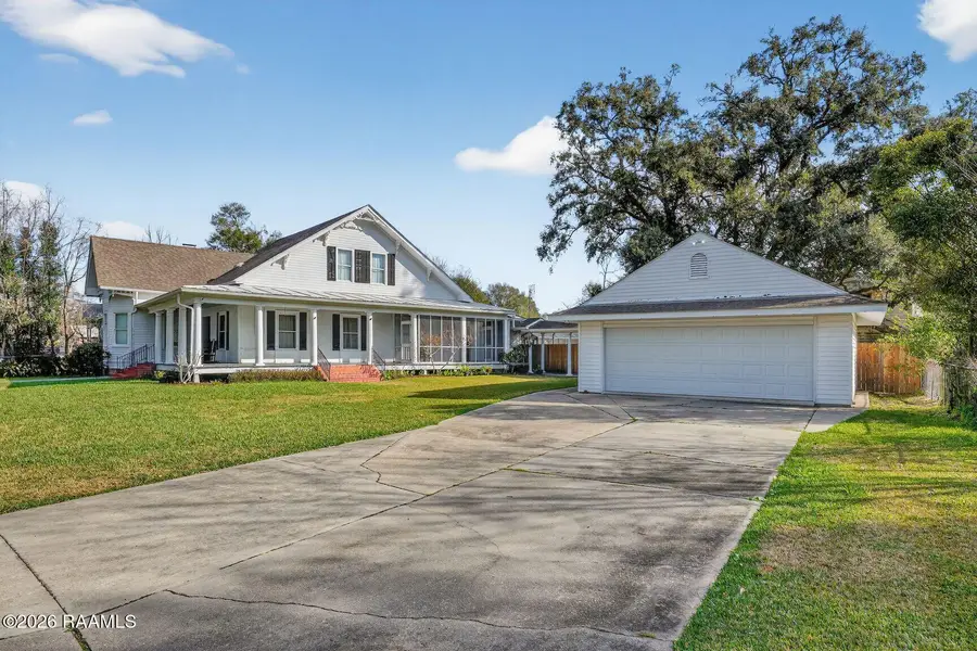 218 N Pinaud Street, Saint Martinville, LA 70582 - Image #2