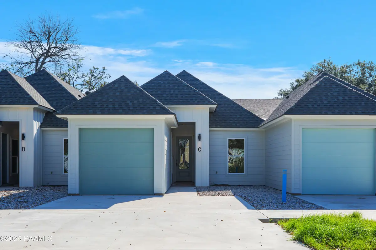 300 Ave B #D, Broussard, LA 70518 - #1