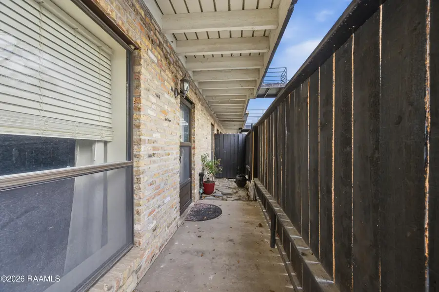 701 S College Road #Apt 111, Lafayette, LA 70503 - #3