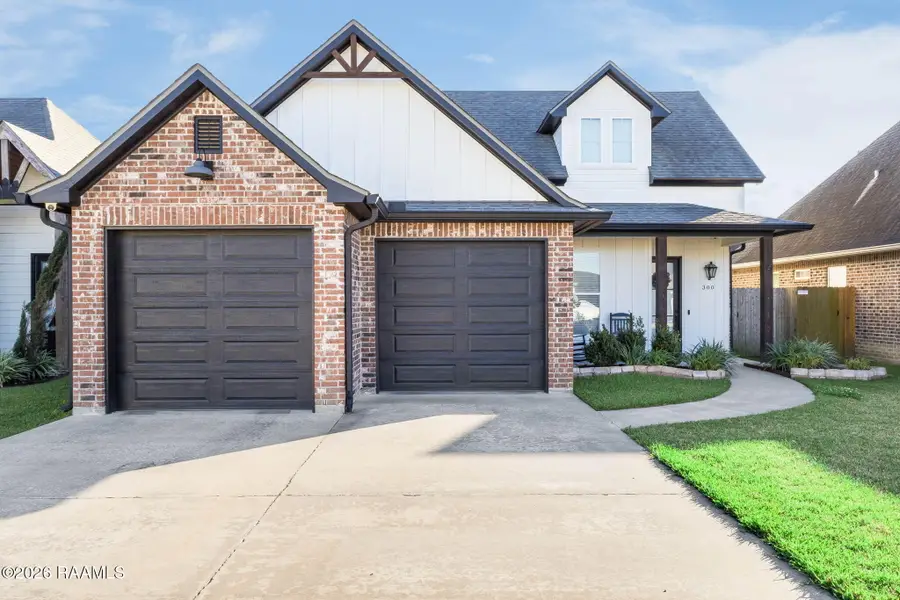 300 Whispering Meadows Road, Broussard, LA 70518 - Image #2