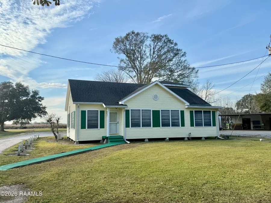 9217 Harold Landry Road, New Iberia, LA 70563 - Image #2