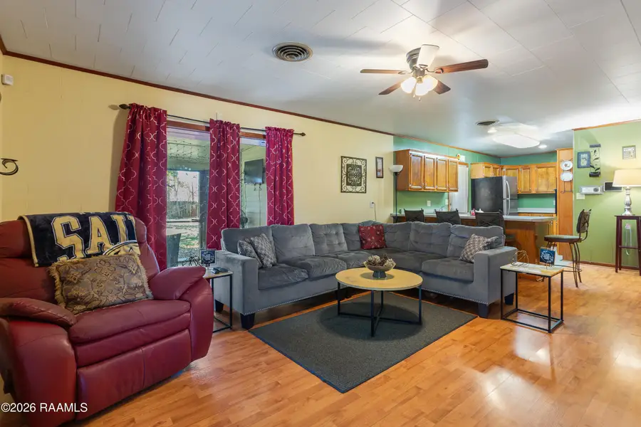 818 Canal Street, Jeanerette, LA 70544 - #2
