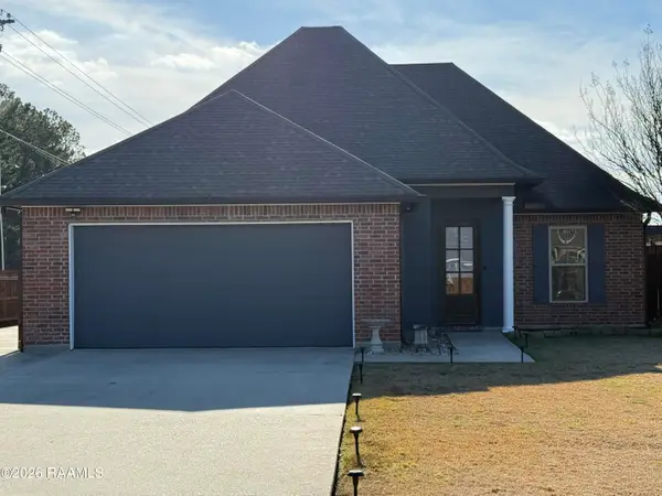 1001 Renella Simon Drive, Breaux Bridge, LA 70517