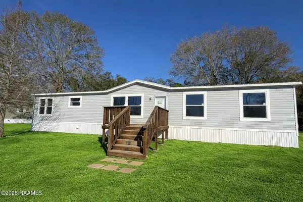 1084 Huval Street, Breaux Bridge, LA 70517