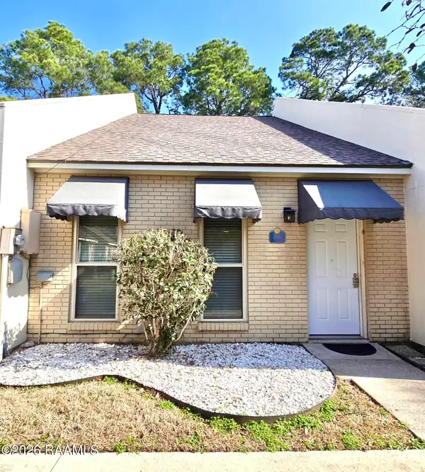 205 Long Plantation Boulevard #Apt J, Lafayette, LA 70508