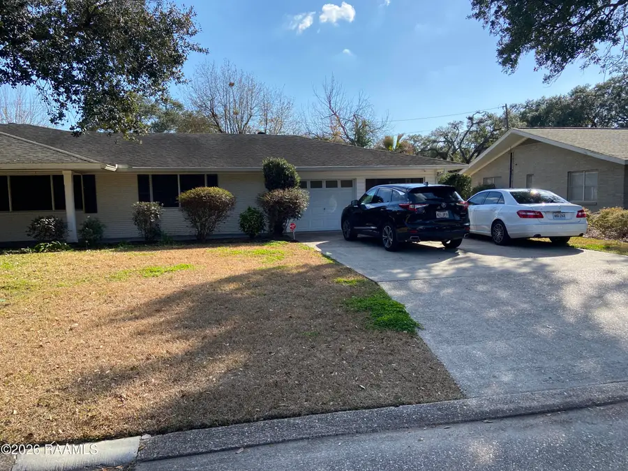 303 Edgewater Drive, New Iberia, LA 70563 - #2