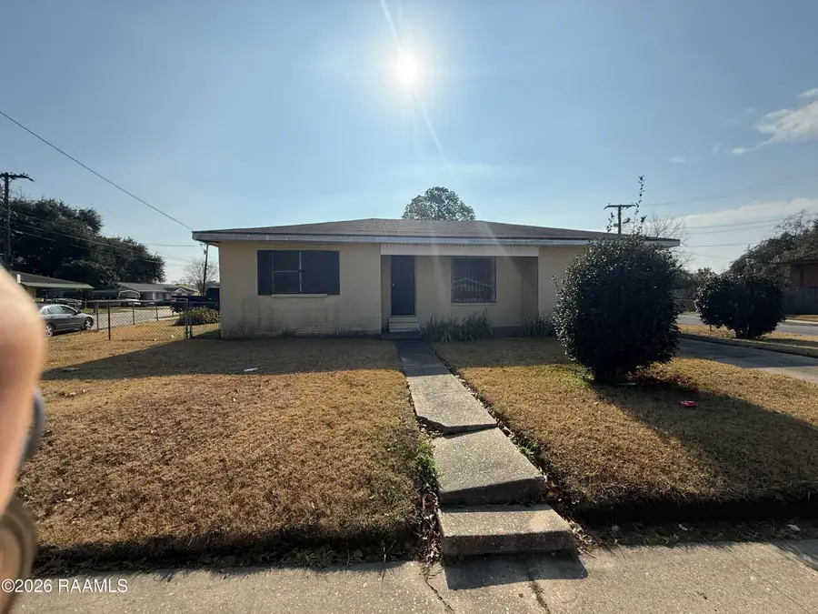 1002 Saint Charles Street, Lafayette, LA 70501 - #2