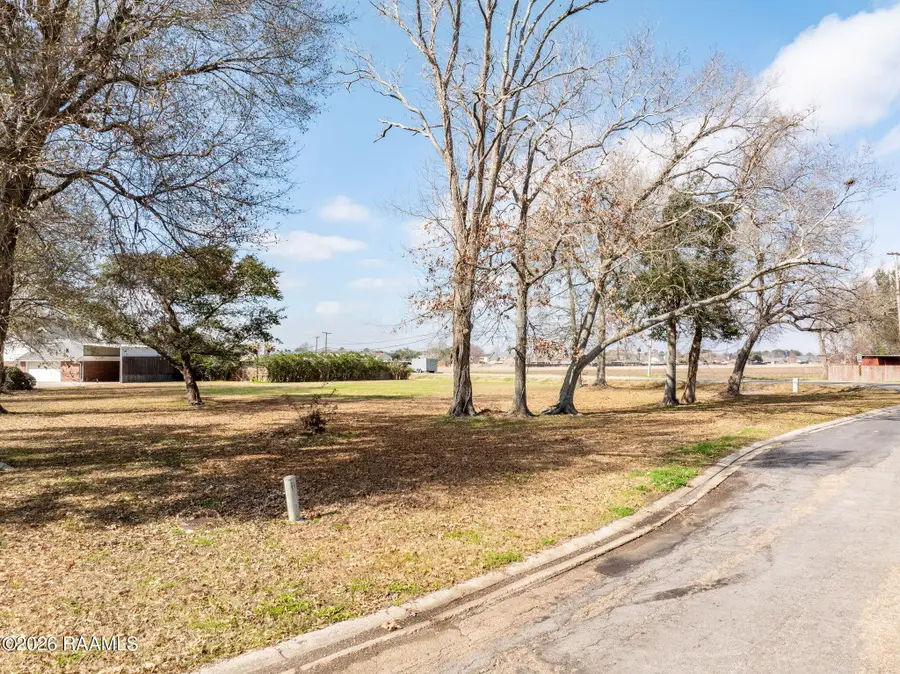 2 & 4 Westwood Drive, New Iberia, LA 70563 - #3
