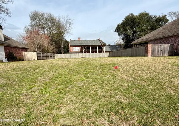 24 Oak Bend, New Iberia, LA 70563