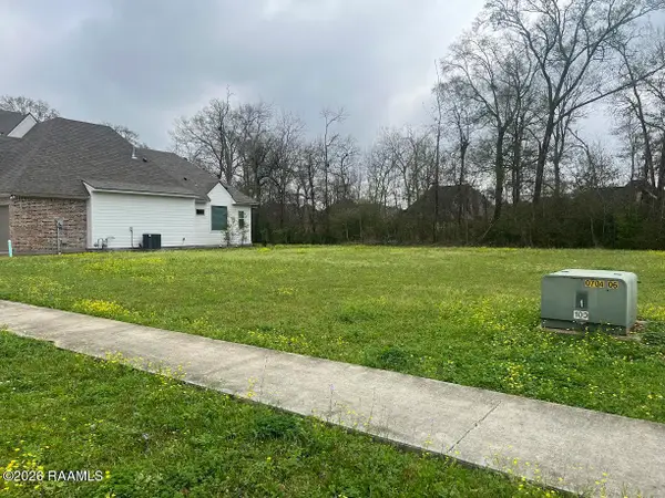 200 Fawn Crest Drive, Lafayette, LA 70508