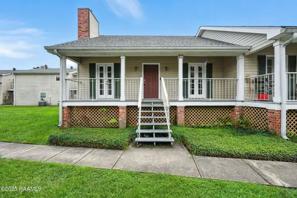 100 Teal Lane #49, Lafayette, LA 70507