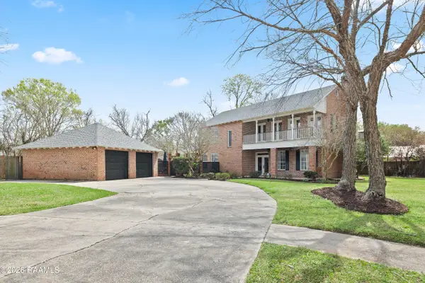 808 Canaan Drive, Lafayette, LA 70508