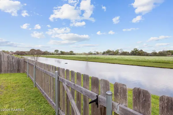 108 Timber Edge Drive, Youngsville, LA 70592