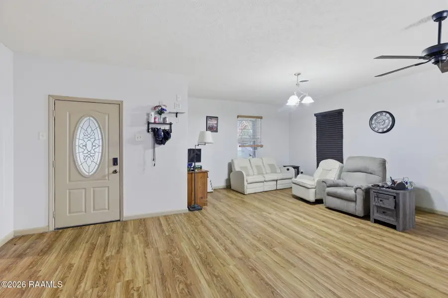 211 W Fifth Street, Roanoke, LA 70581 - #3