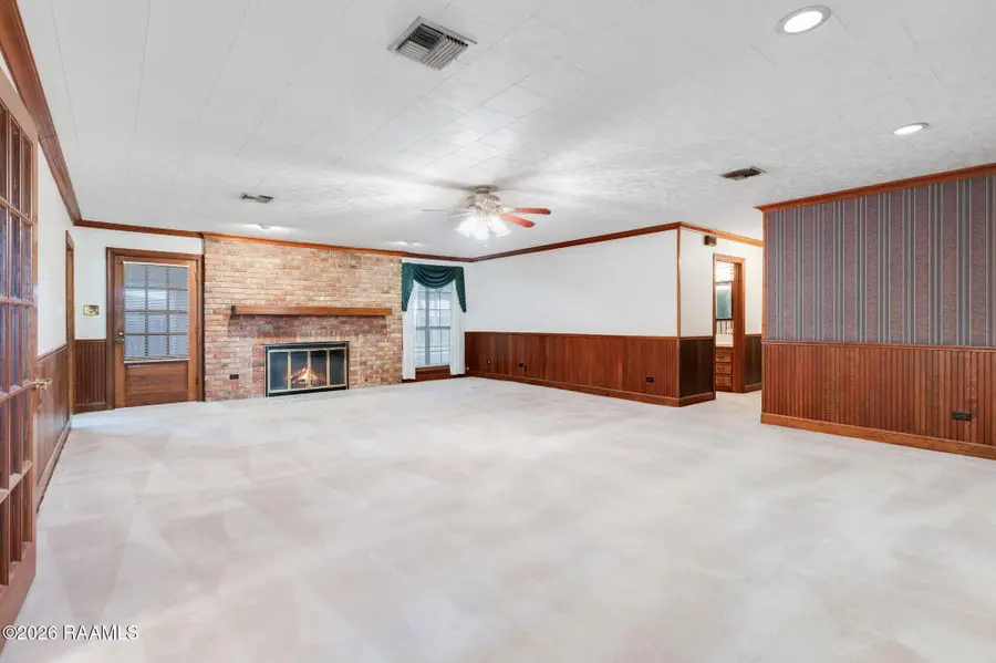 200 N Trahan Avenue, Kaplan, LA 70548 - #3