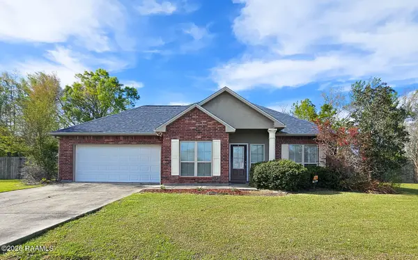 1019 Bridgetowne Lane, Breaux Bridge, LA 70517