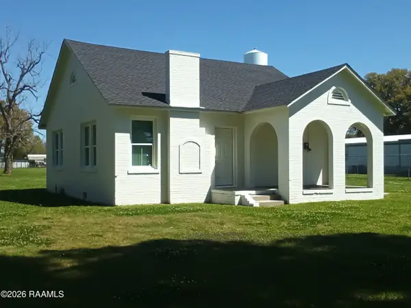 803 20 Arpent Road, New Iberia, LA 70560